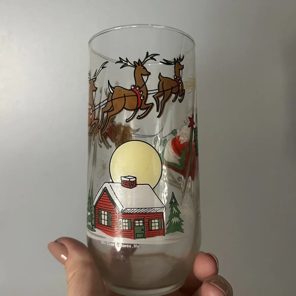 2 Vintage 1984 McCrory Stores Inc. Coca-Cola Santa Claus‎ Glasses Christmas Cups